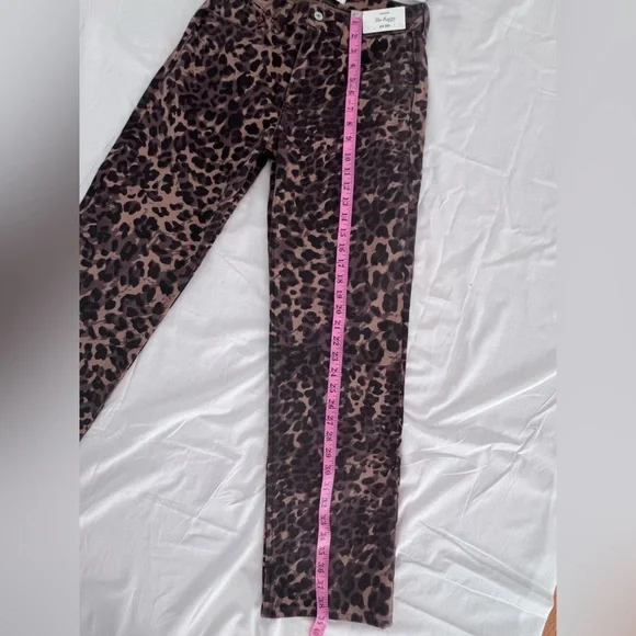 NWT Abercrombie & Fitch  low rise baggy  jeans in leopard print. - Picture 6 of 6